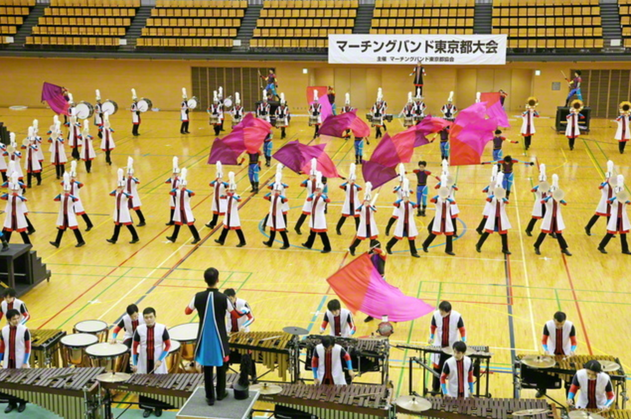マーチングバンド東京都大会で、音楽隊の創価ルネサンスバンガードが熱演(エスフォルタアリーナ八王子で)