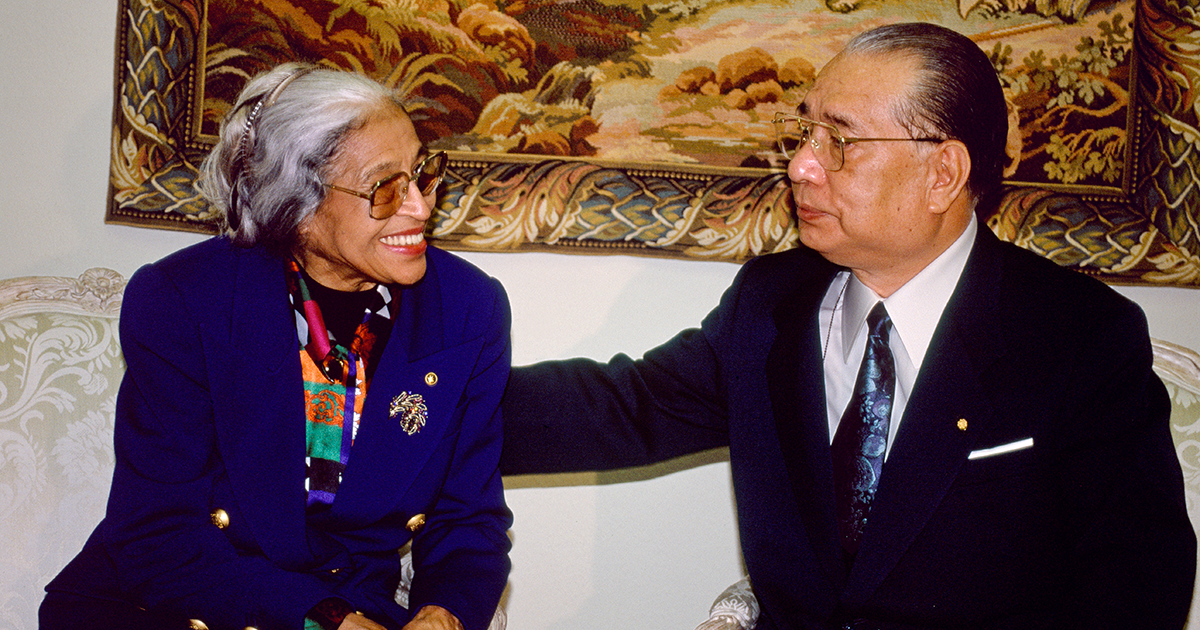 「人権の夜明けのために」ローザ・パークスと池田大作｜創価学会公式サイト