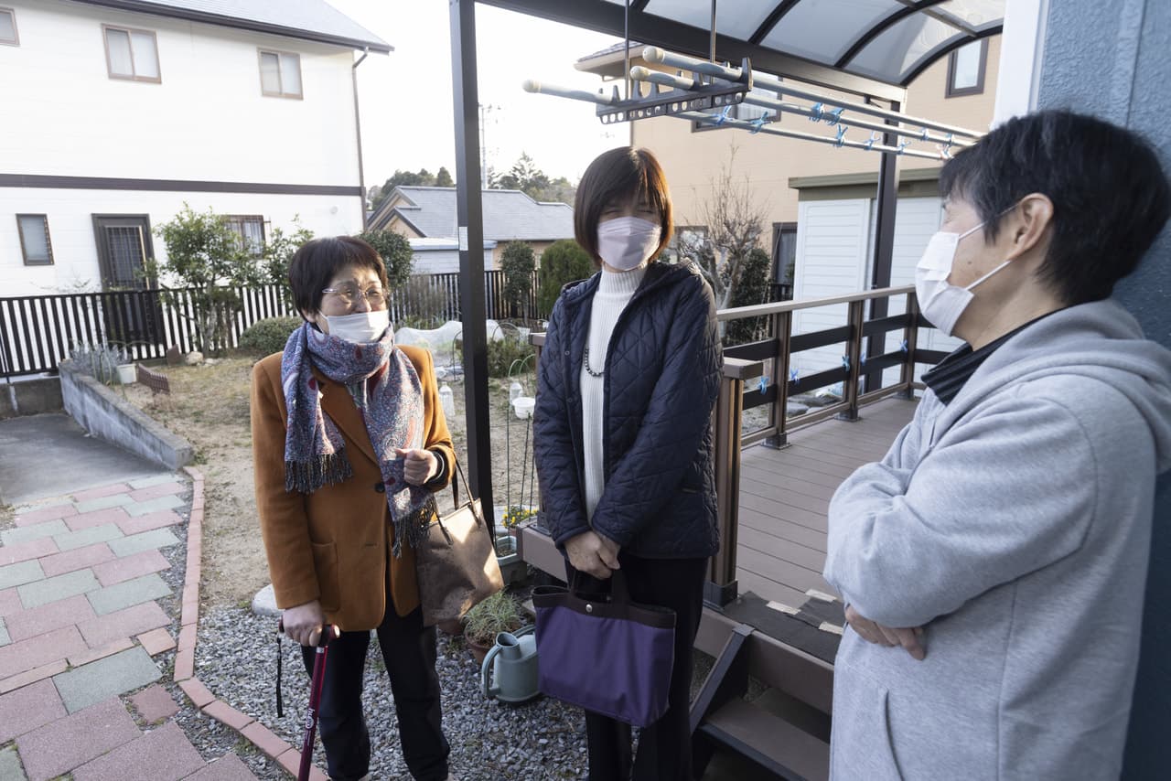 <各地で励まし合うメンバー>