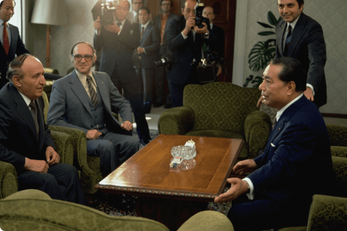 画像:ブルガリア国家評議会を訪問ジフコフ議長と会見(1981年5月)