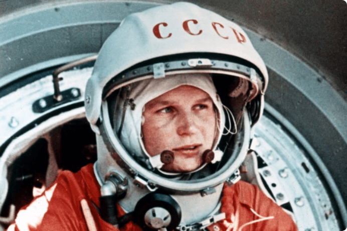 画像:女性初の宇宙飛行を果たしたテレシコワ氏