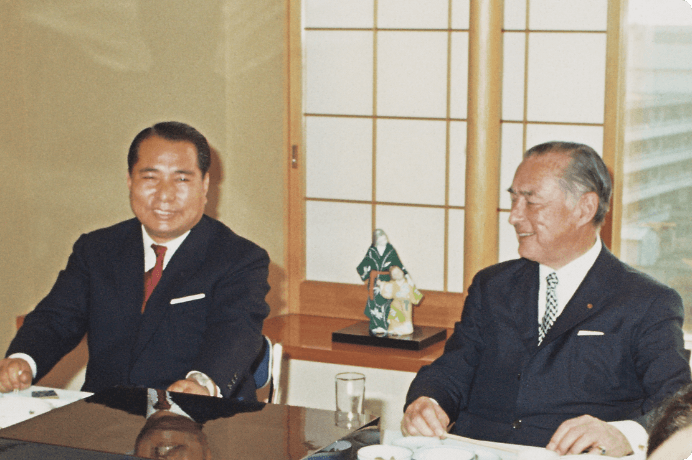 画像:クーデンホーフ＝カレルギー伯と会見 （1970年　東京）