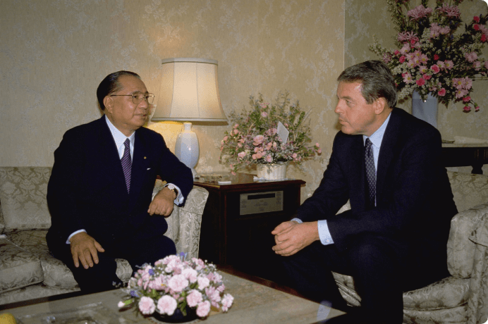 画像:オーストリアのフランツ・フラニツキ首相(当時) と会見(1989年 東京)