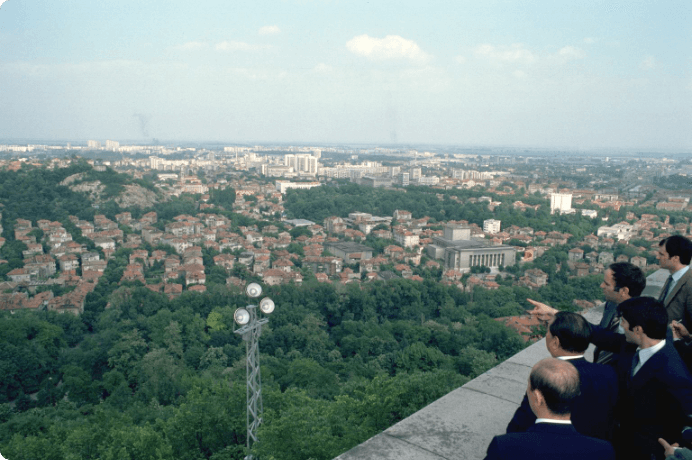 画像:ブルガリアの古都・プロブディフを訪問。街並みを一望する（1981年）