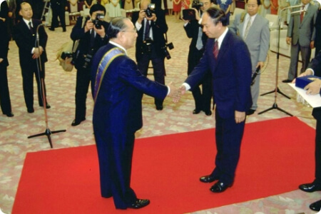 画像:王冠勲章勲一等（タイ）