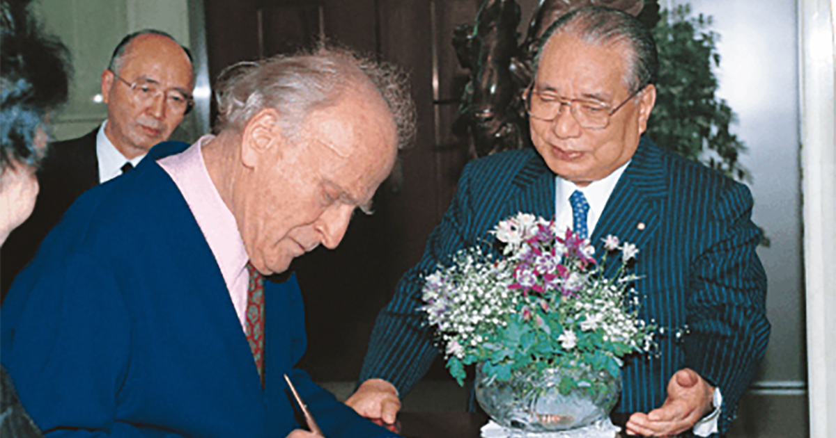 創価学会　池田大作　置時計 ❖ 創価学会 ❖池田大作先生の奥様から 頂いた時計と記念品 ❨置時計