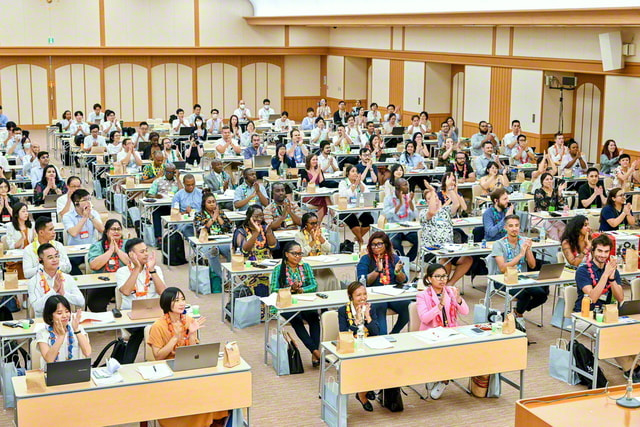 SGI青年研修会 44カ国・地域から来日し開講式｜創価学会公式サイト