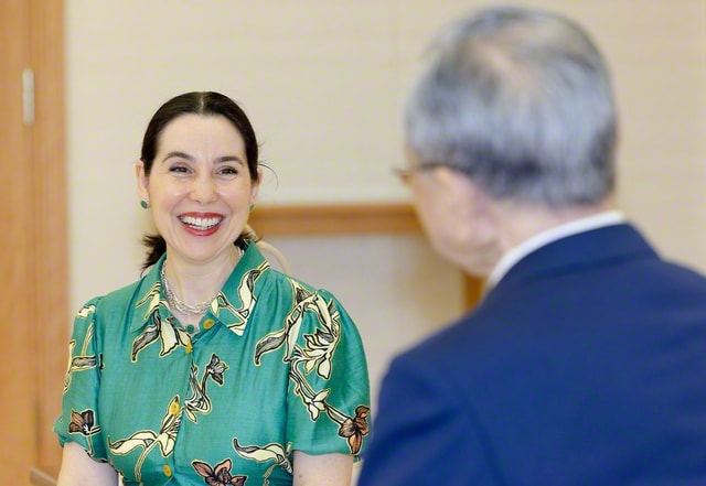 東欧・ブルガリア大使が総本部へ 原田会長と会見｜創価学会公式サイト