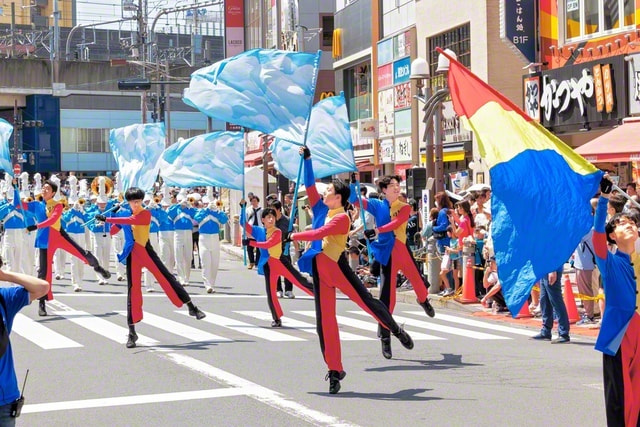 音楽隊・鼓笛隊が東京・北区でパレード｜創価学会公式サイト