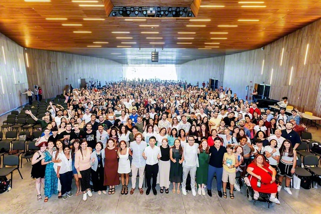 イタリア青年部総会 ミラノ池田平和文化会館と全土を結んで｜創価学会