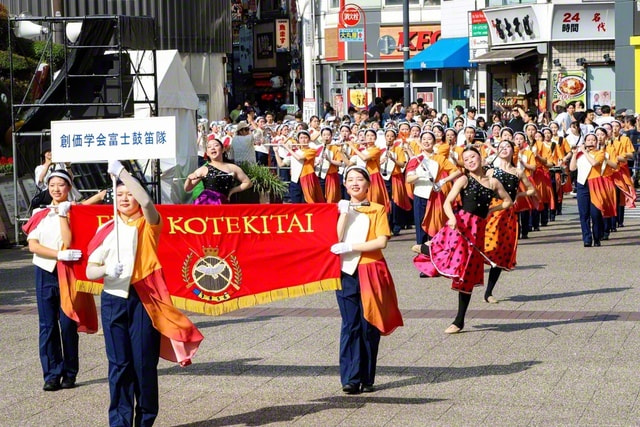 音楽隊・鼓笛隊が各地で熱演｜創価学会公式サイト