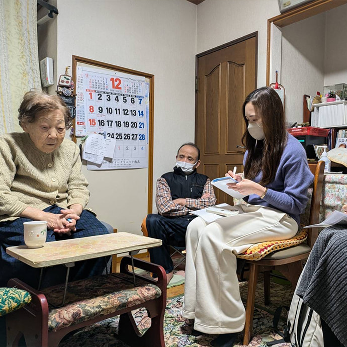 「草の根映写会」を開催